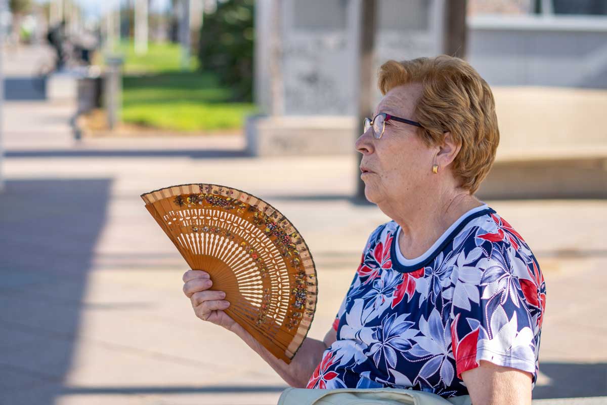 Mal-estar no calor: cuidados com a saúde para pessoas idosas no verão